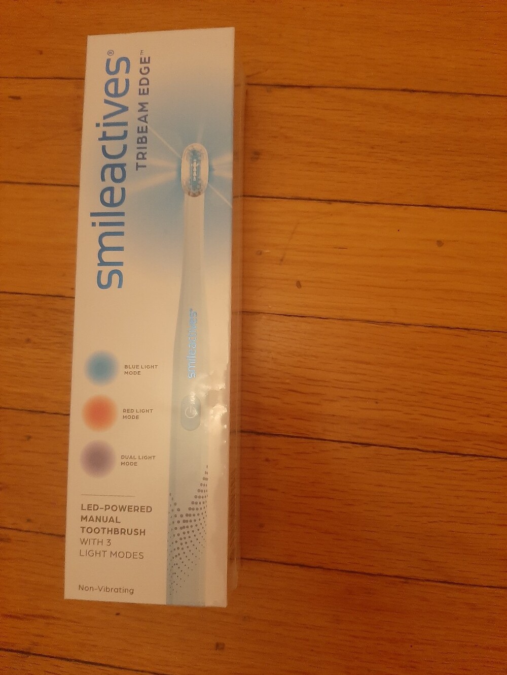 Smileactives LED Toothbrush - Picture 2 of 3